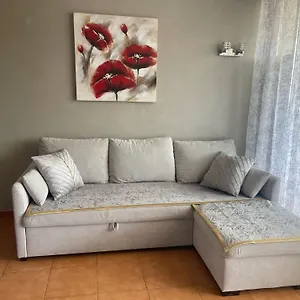 5 Min Walk To Gold Mile And 7min To Americas Wifi Apartment